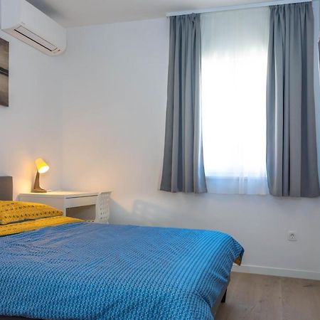 Apartment Ana Kaštela Eksteriør bilde