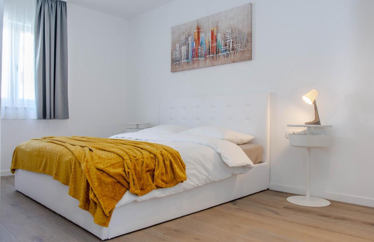 Apartment Ana Kaštela Eksteriør bilde