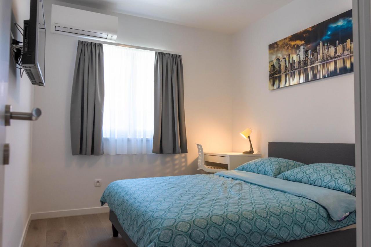 Apartment Ana Kaštela Eksteriør bilde