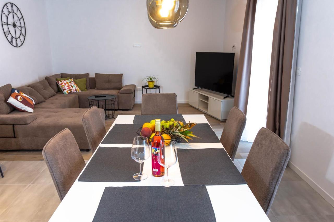 Apartment Ana Kaštela Eksteriør bilde
